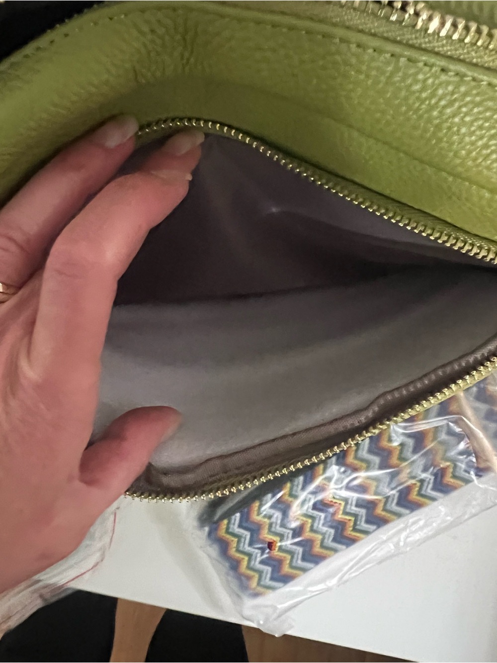 NWT Pom Pom London Green Crossbody Bag with 3 Straps 2 Purse Charms Card Holder - Picture 11 of 13
